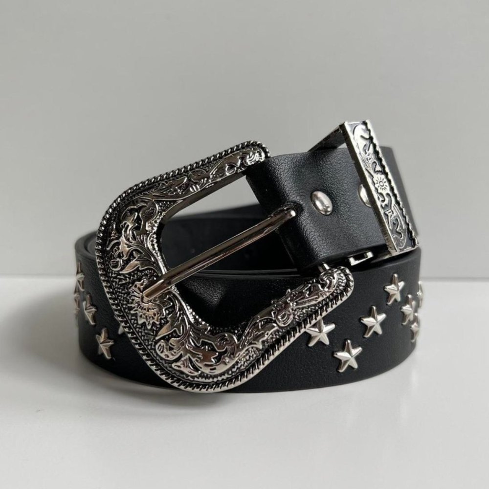 Vintage black American western cowboy boho star-studded belt